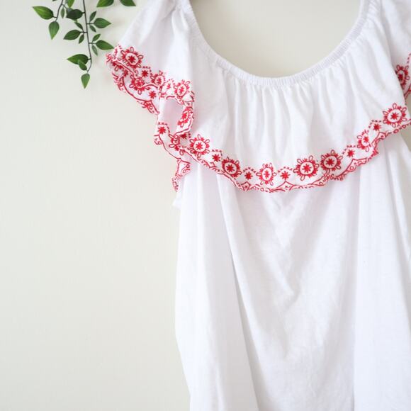 Lane Bryant White & Red Embroidered Ruffle Trim Off Shoulder Blouse Size 22/24 - Picture 2 of 4
